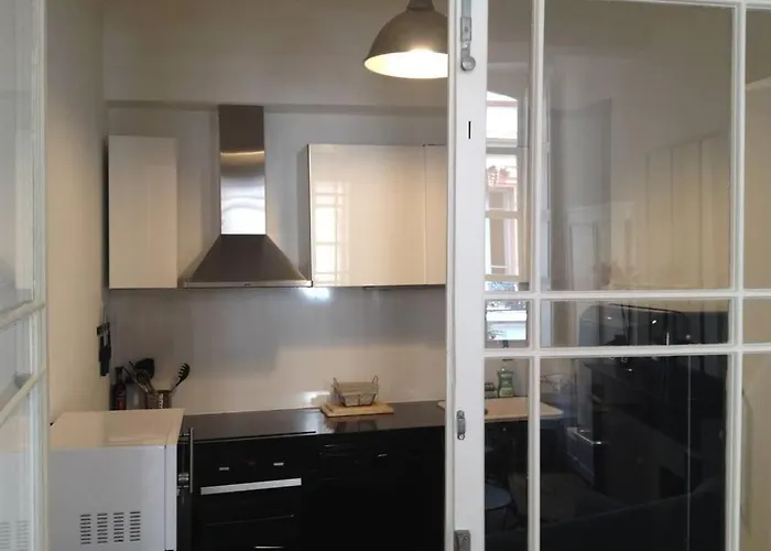 Beautiful T3 In Historical Centre