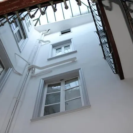 Beautiful T3 In Historical Centre Lägenhet *